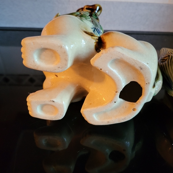 Pair of Chinese Polychrome Ceramic Glaze Foo Dogs - Picture 11 of 16